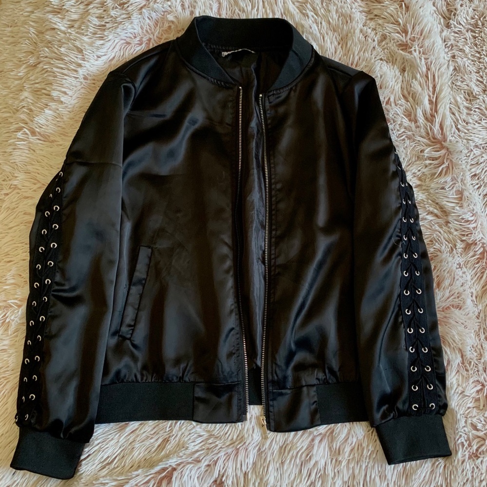 ✨Satin Jacket✨